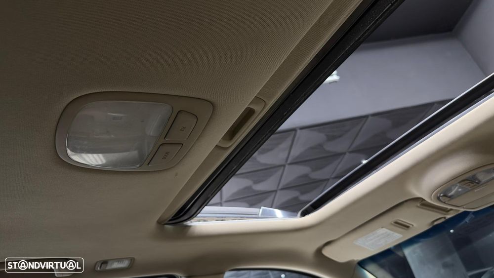 Hyundai Santa Fe 2.2 CRDi 7Wagon Comfort Aut. - 32