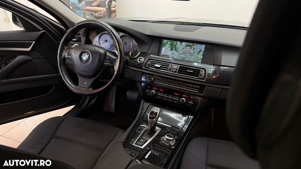 BMW Seria 5 520d - 19