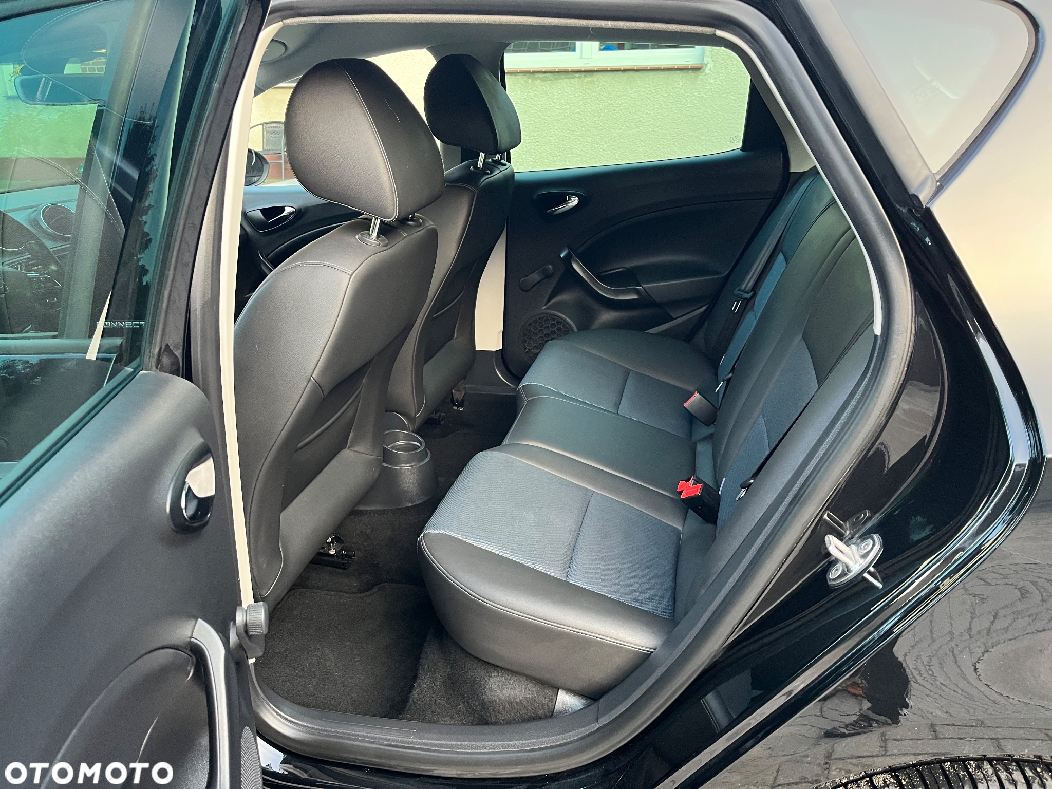Seat Ibiza 1.2 TSI CONNECT - 26