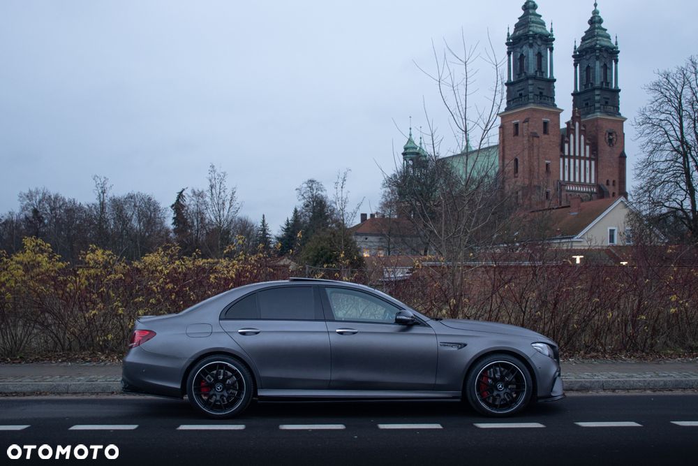 Mercedes-Benz Klasa E - 4