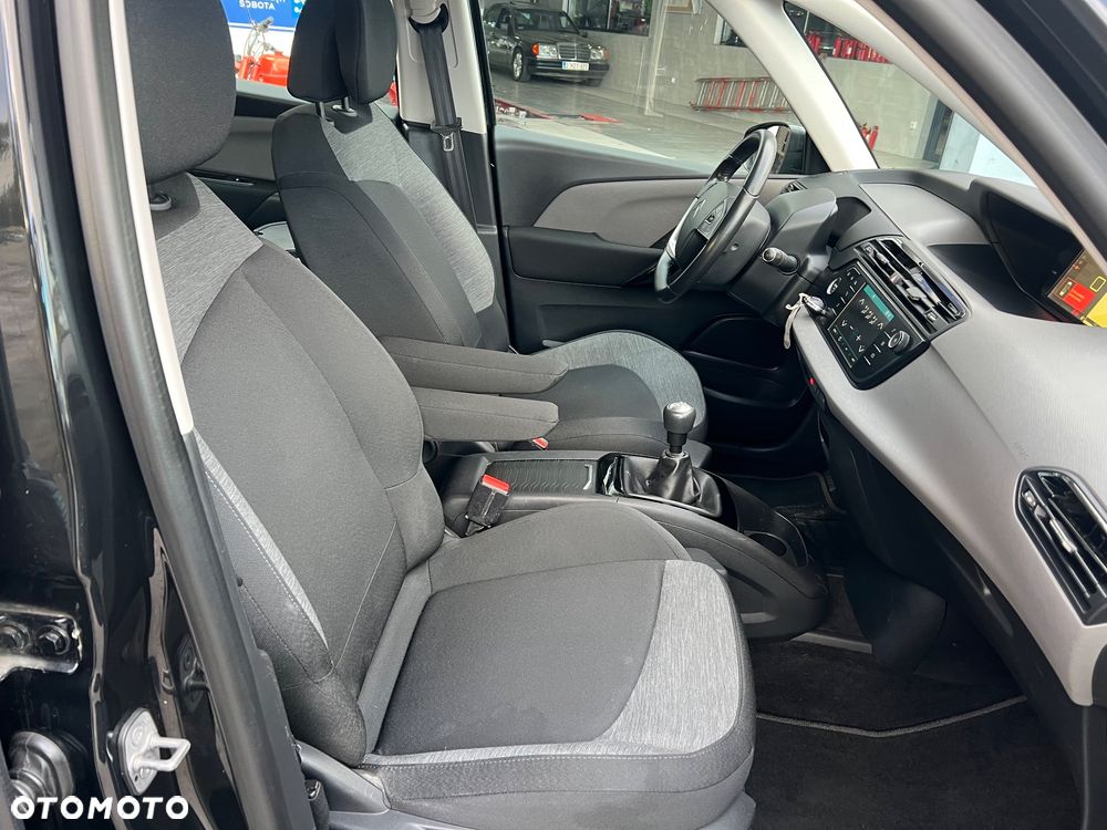 Citroën C4 Grand Picasso - 23
