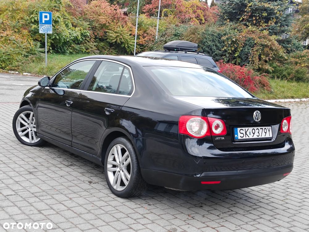 Volkswagen Jetta 1.9 TDI Comfortline - 6