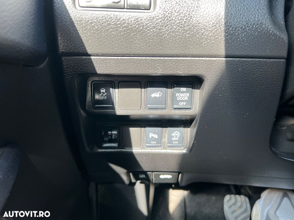 Nissan X-Trail 1.6 dCi ALL-MODE 4x4i N-Connecta - 19