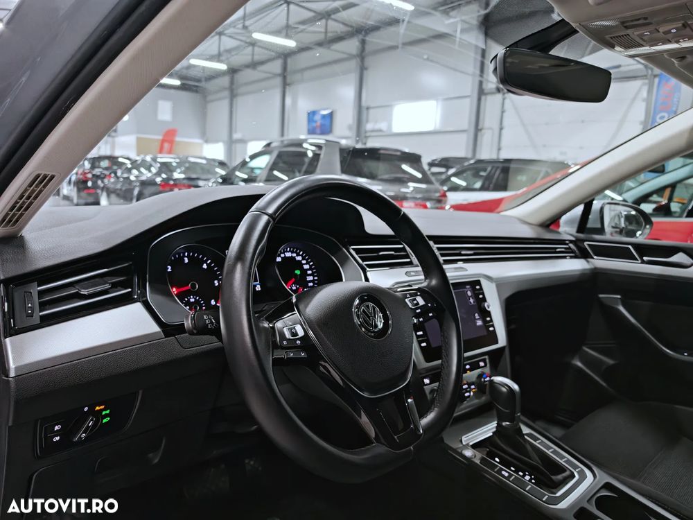 Volkswagen Passat 1.6 TDI SCR DSG Comfortline - 7