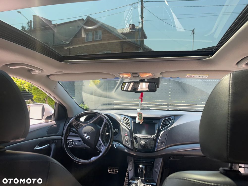 Hyundai i40 Kombi 1.7 CRDi DCT Premium - 10