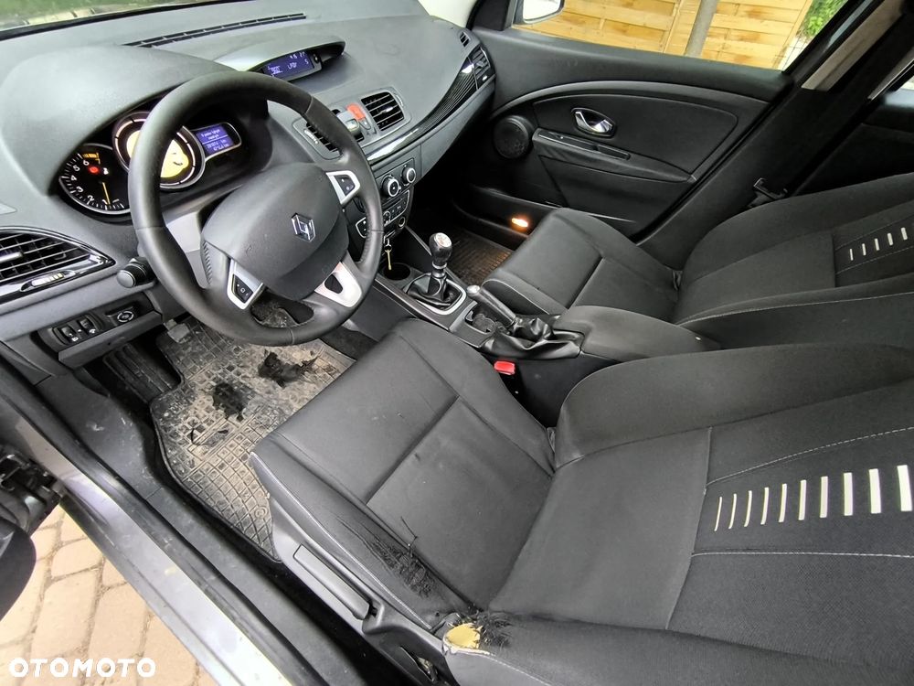 Renault Megane 1.6 16V Expression - 11