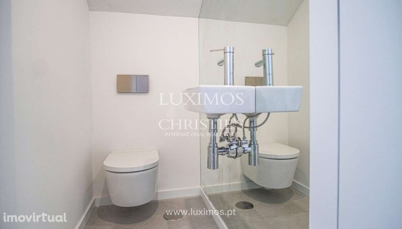 Moradia V4+1 com piscina e jardim, para venda, em Aveiro - Grande imagem: 5/25