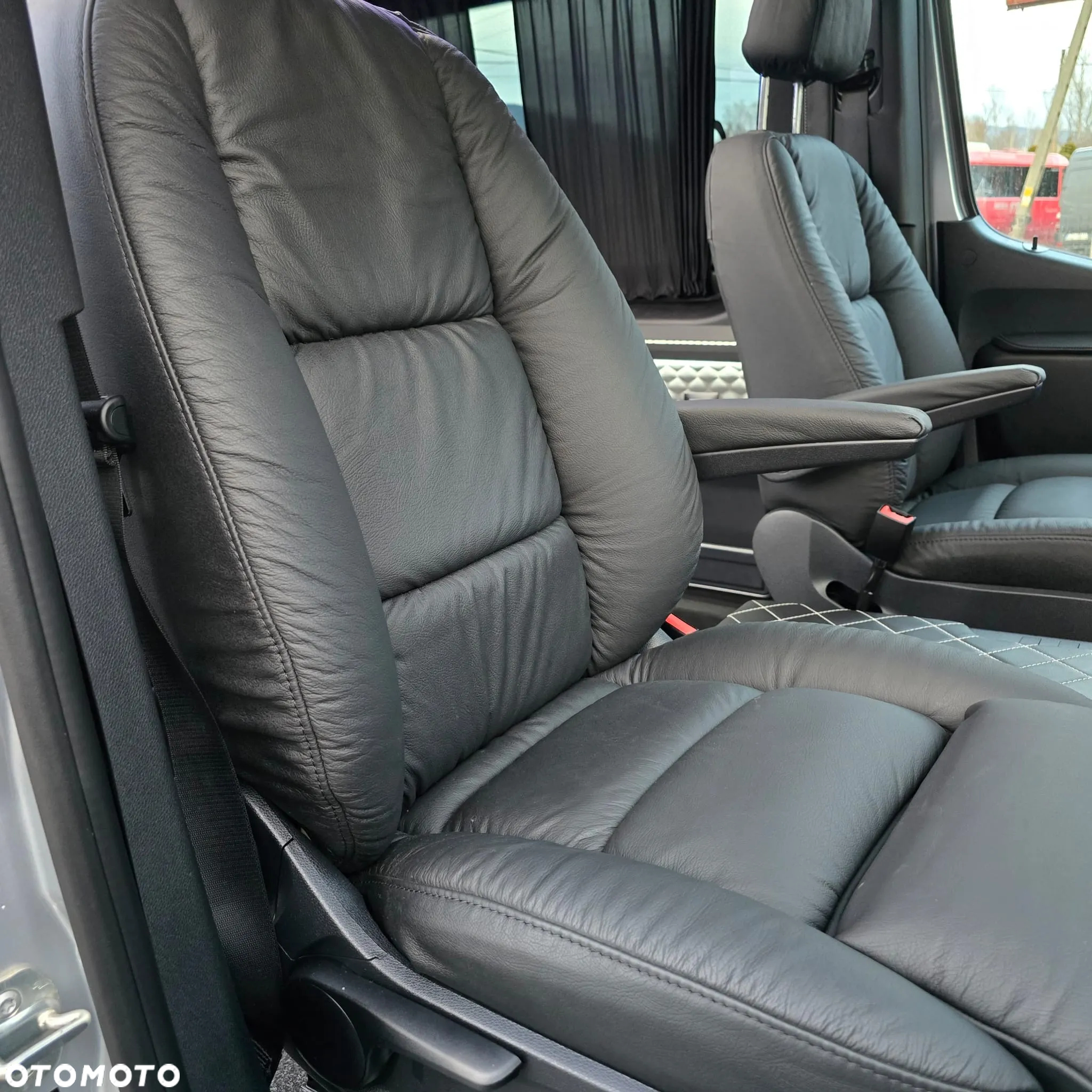 Mercedes-Benz Sprinter - 7
