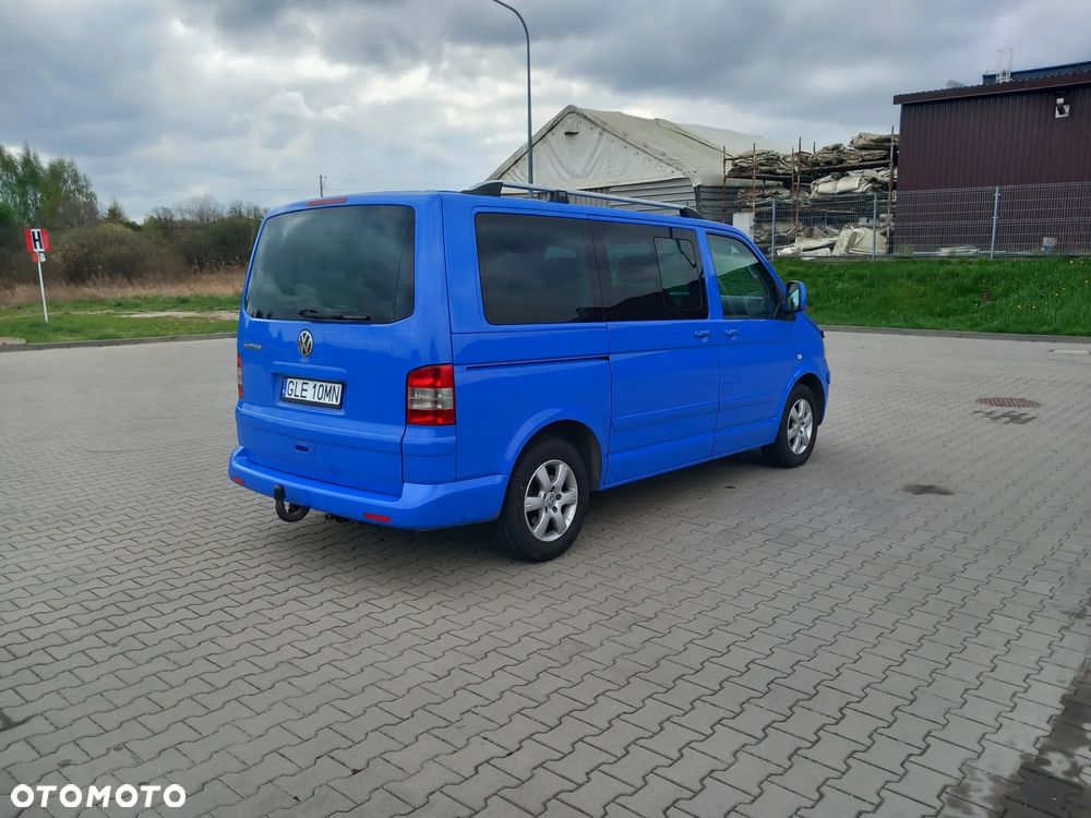 Volkswagen Multivan - 7