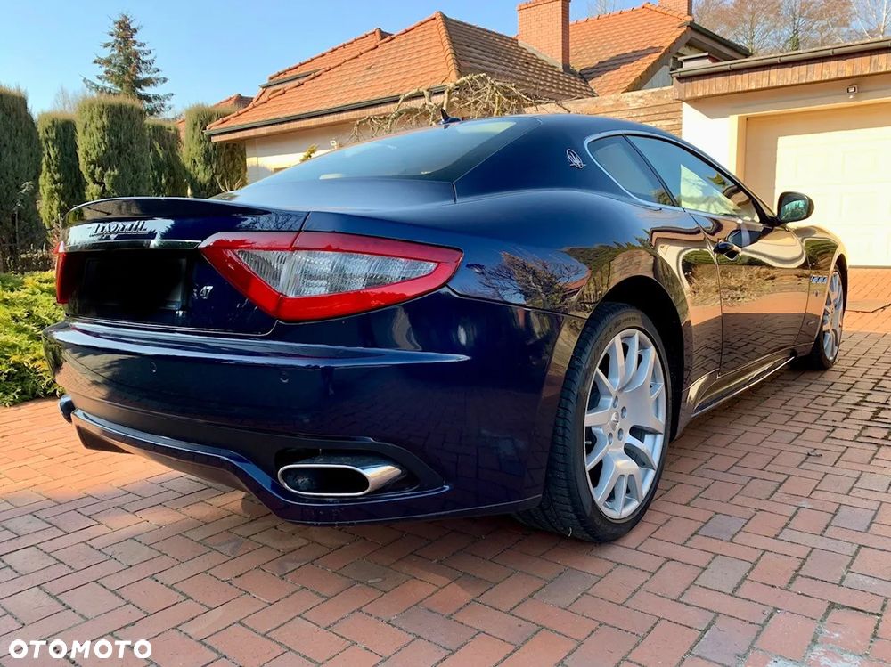 Maserati GranTurismo S - 4