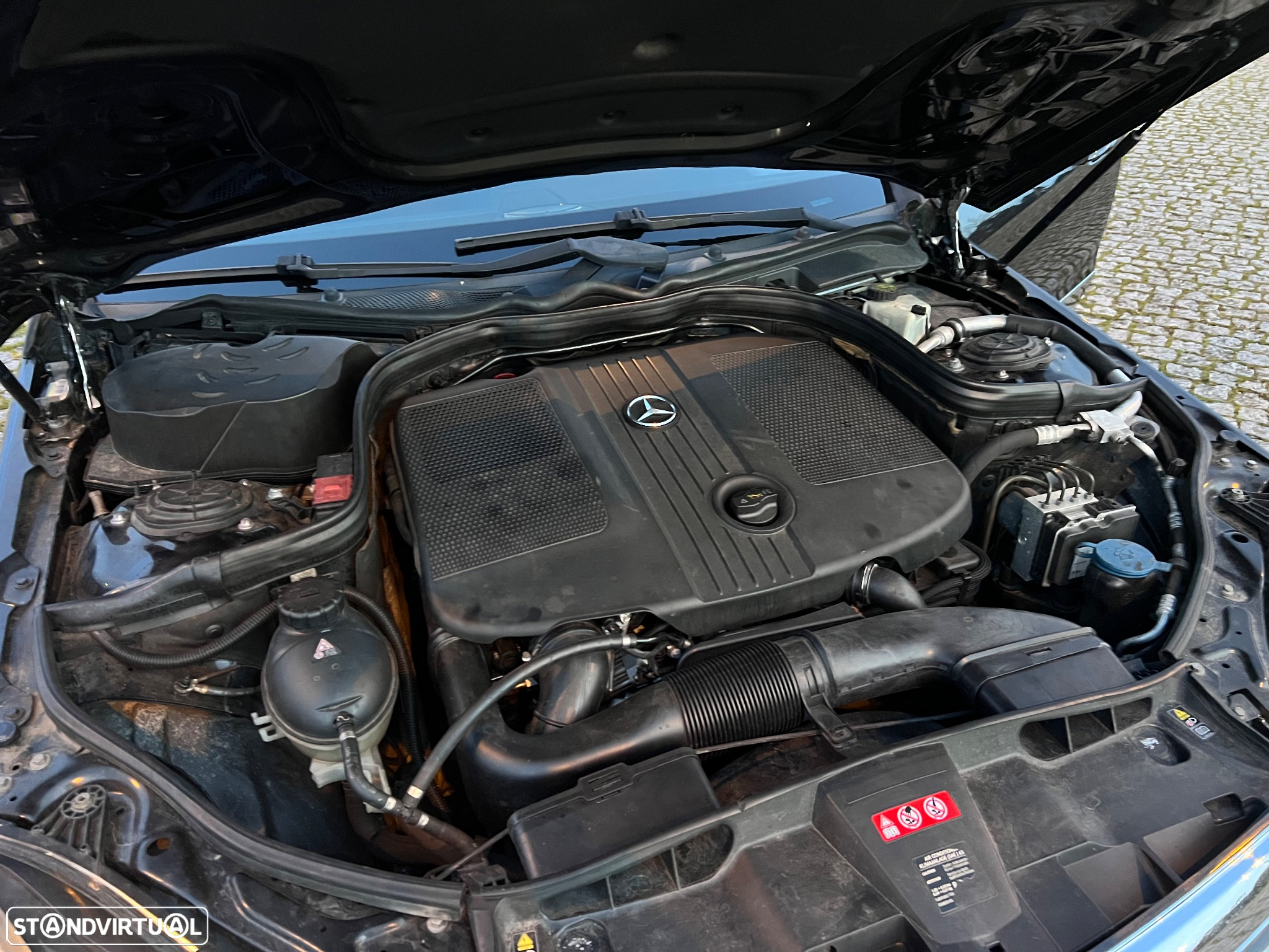 Mercedes-Benz E 250 CDi Avantgarde BlueEfficiency - 27