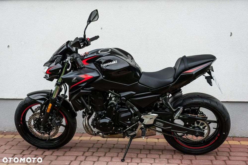 Kawasaki Z 650 - 6