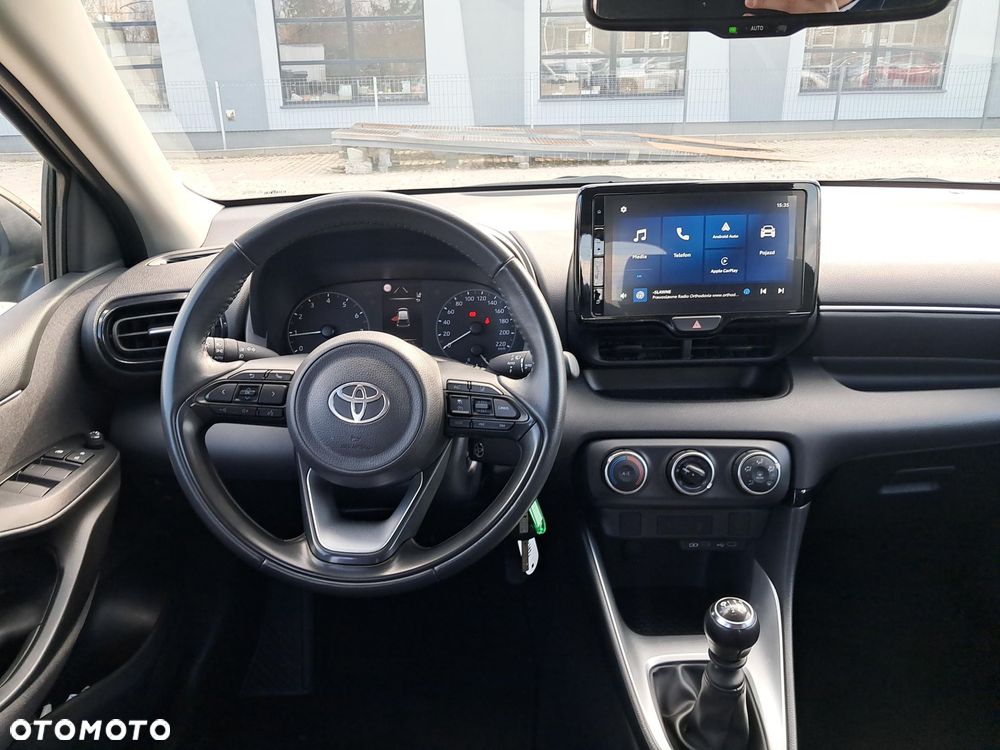 Toyota Yaris 1.5 Comfort - 12