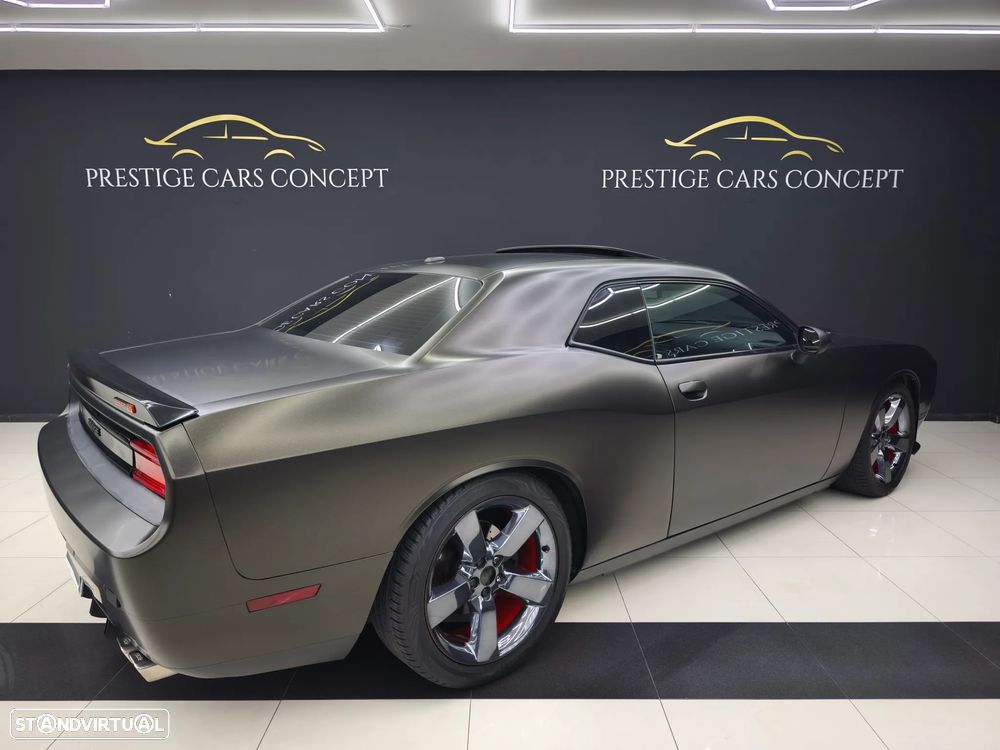 Dodge Challenger Auto SXT Plus - 3