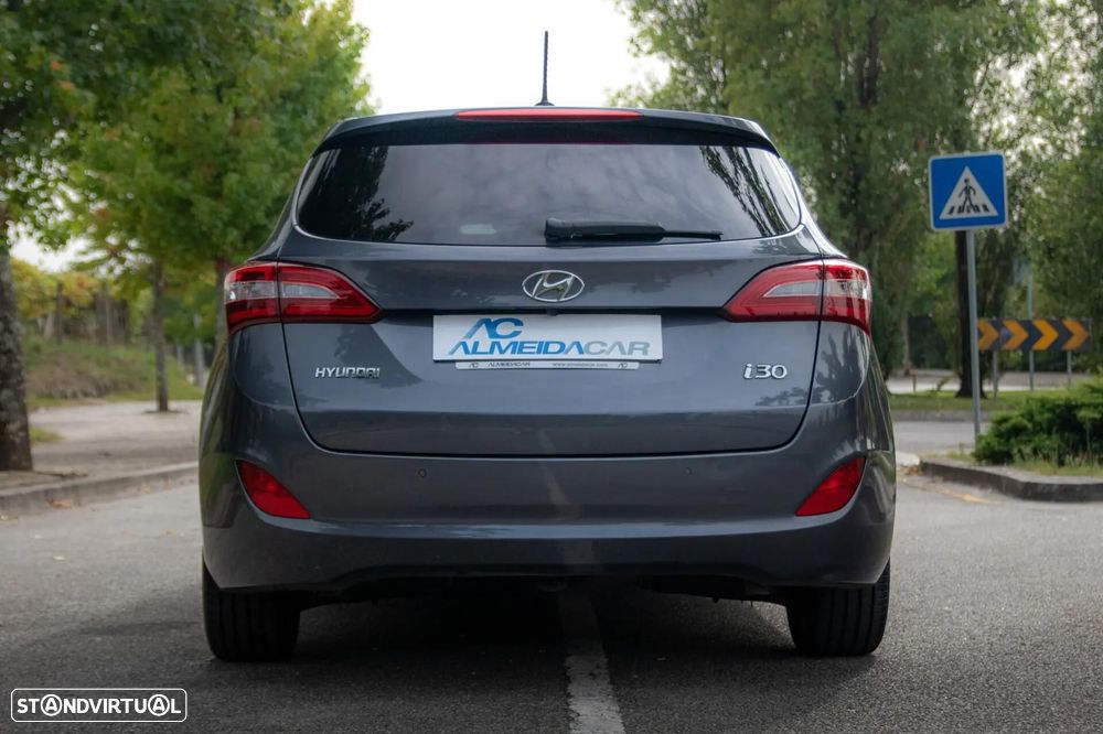 Hyundai i30 SW 1.6 CRDi GO! - 9