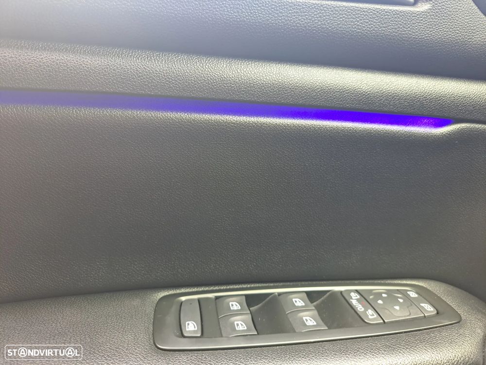 Renault Mégane TCe 140 GPF INTENS - 28