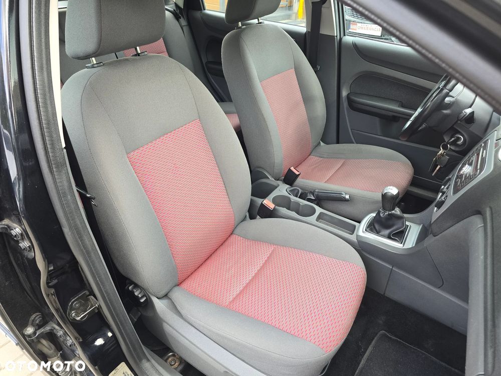 Ford Focus - 15