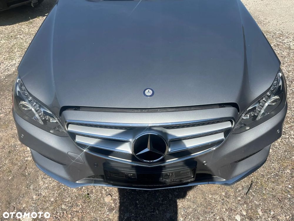 MERCEDES E-KLASA W212 LIFT E300 PRZÓD KOMPLETNY 792 AMG IGŁA W KOLOR - 1