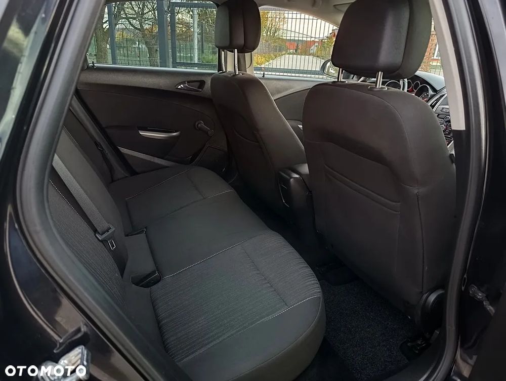 Opel Astra 1.4 Turbo Design Edition - 22