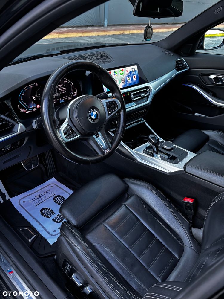 BMW Seria 3 330i xDrive M Sport sport - 9