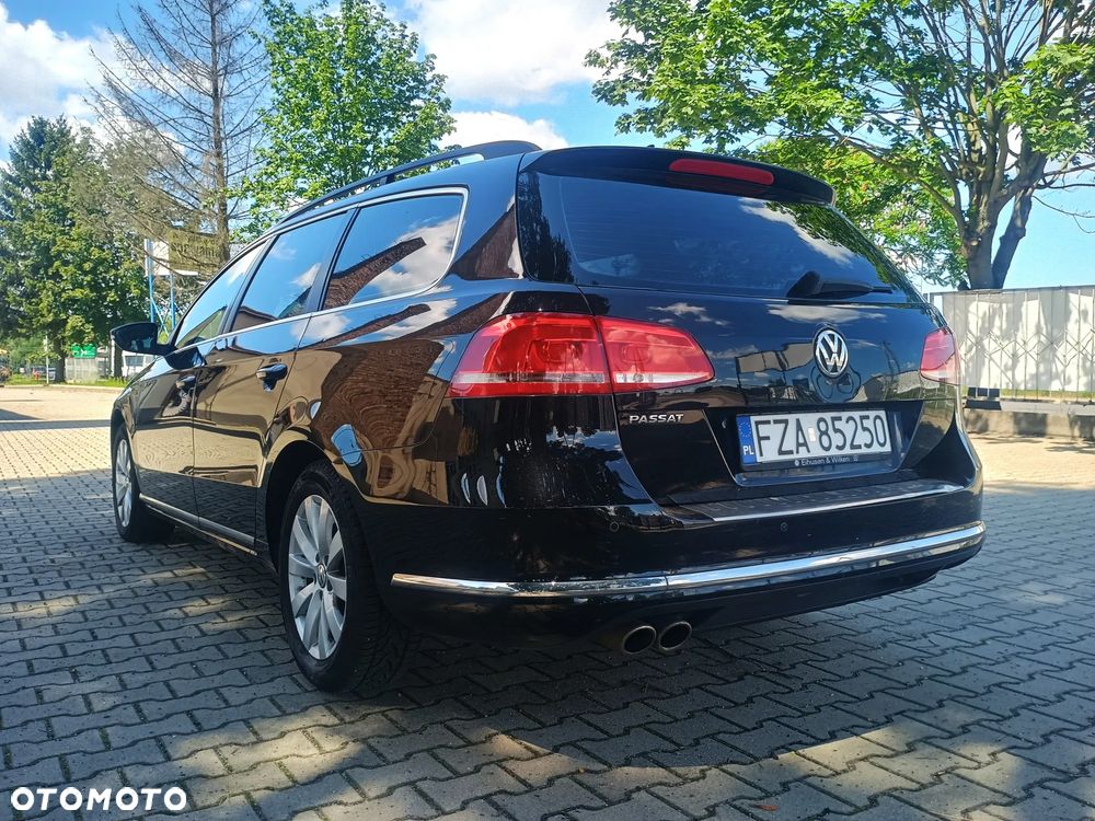 Volkswagen Passat 2.0 TDI DSG Comfortline - 3