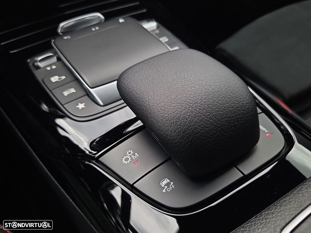 Mercedes-Benz A 35 AMG 4Matic - 25