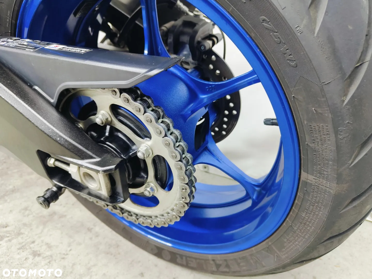 Suzuki GSX-R - 24