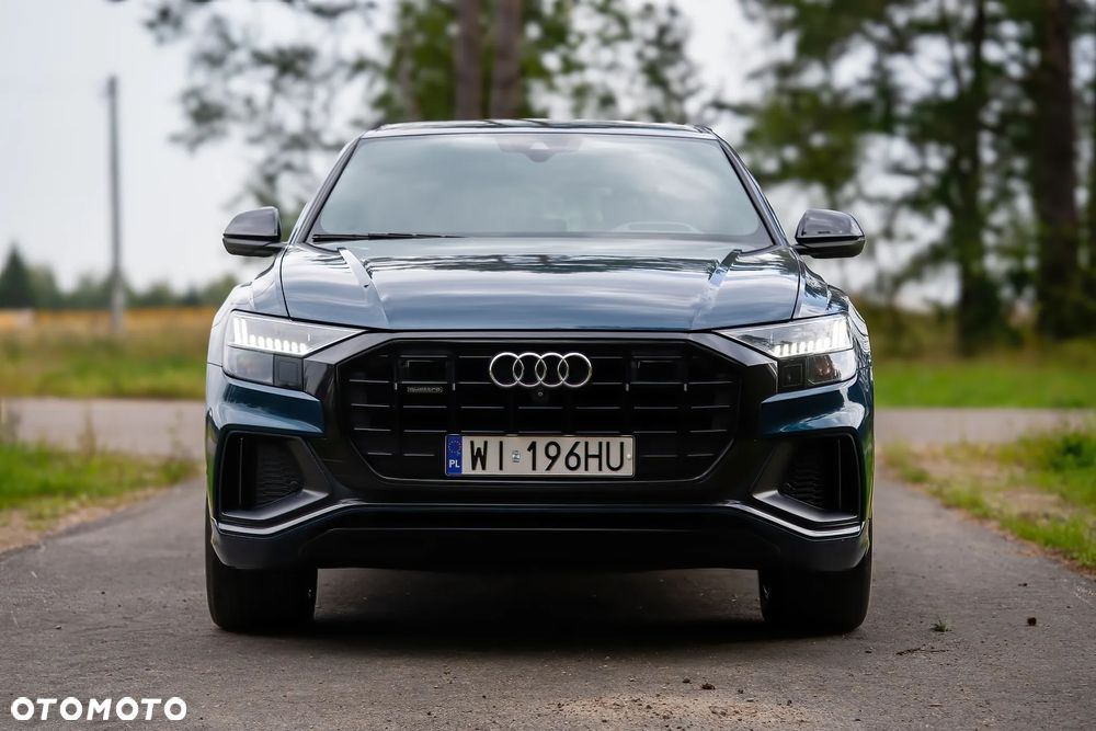 Audi Q8 - 8