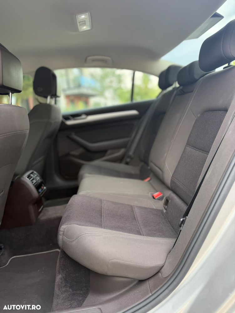 VOLKSWAGEN Passat 2015 — imagine 13
