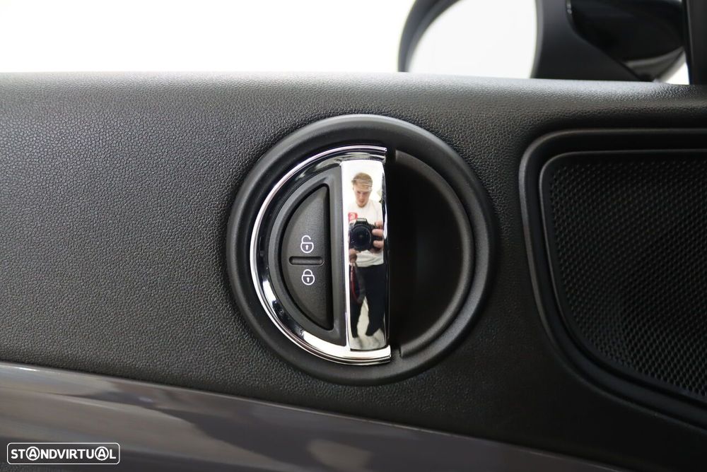 MINI Countryman Cooper SE ALL4 Auto - 16