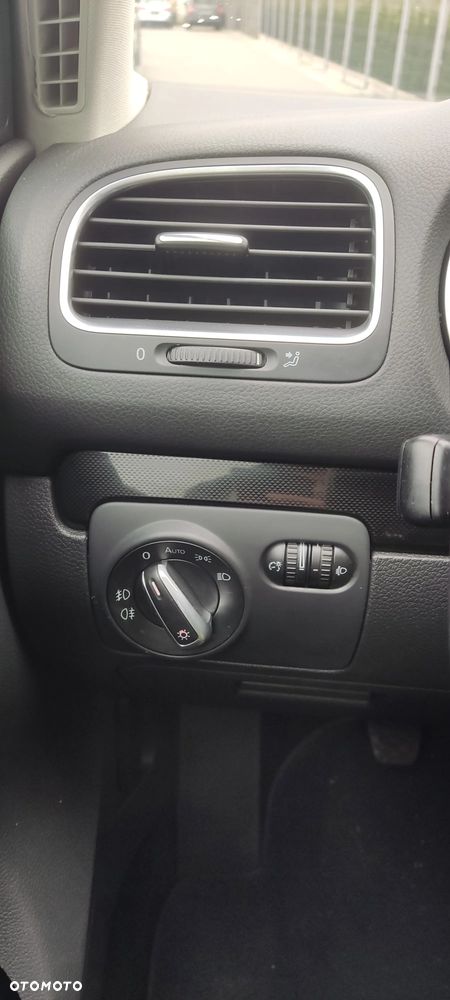 Volkswagen Golf 1.6 Comfortline - 18
