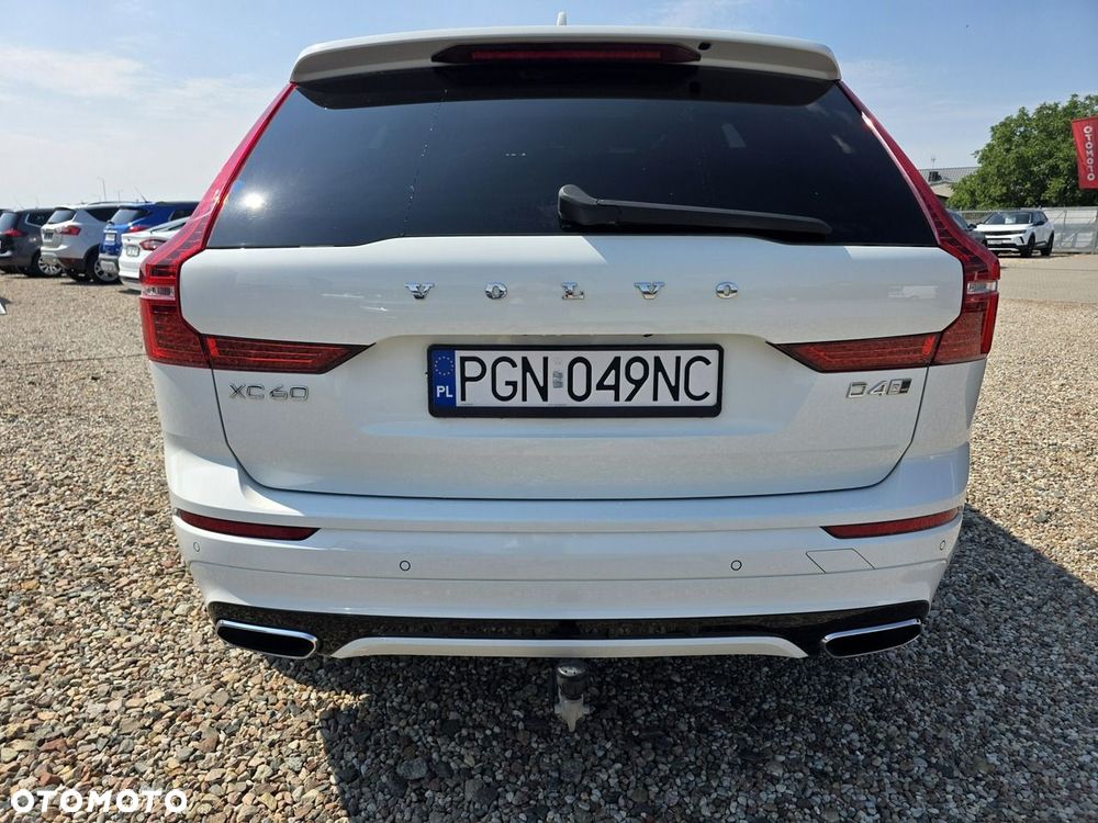 Volvo XC 60 D4 SCR AWD R-Design - 8