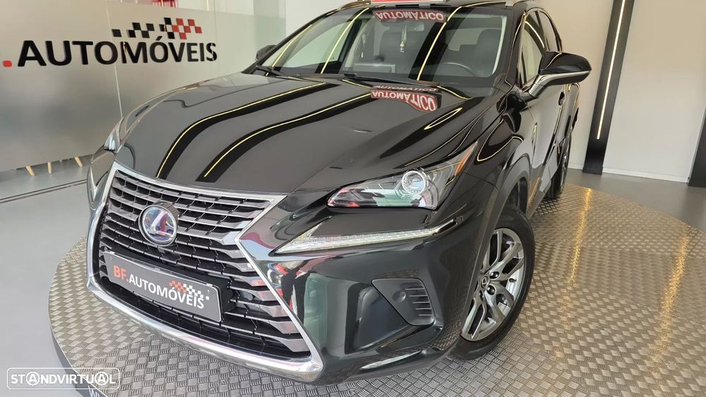Lexus NX 300h Executive - 27