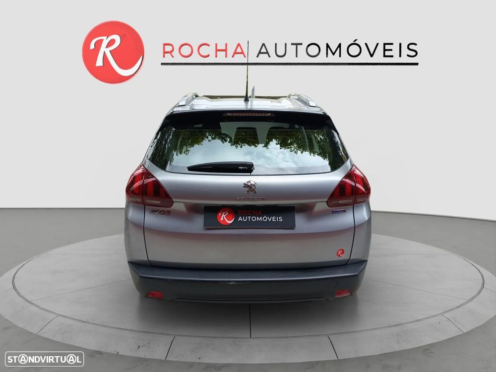 Peugeot 2008 1.2 PureTech Signature - 3