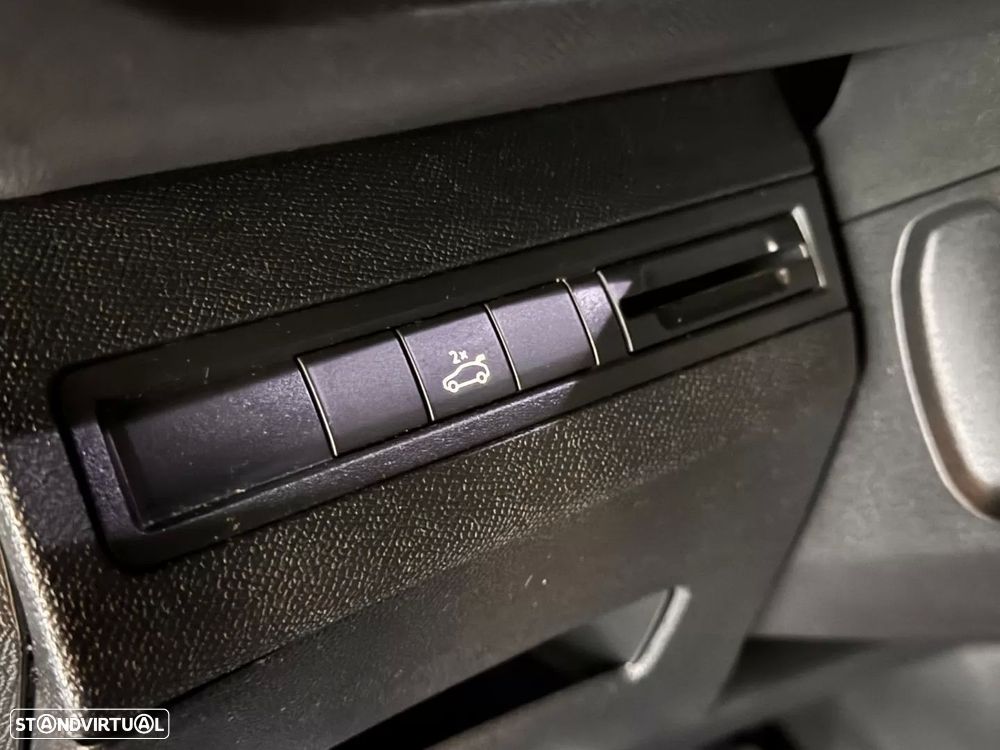 Peugeot 3008 1.6 BlueHDi GT Line - 21