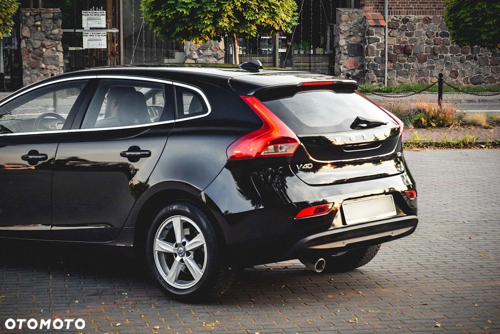 Volvo V40 D2 Momentum - 13