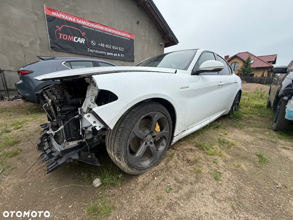 Alfa Romeo Giulia 2.0 Turbo Veloce - 12