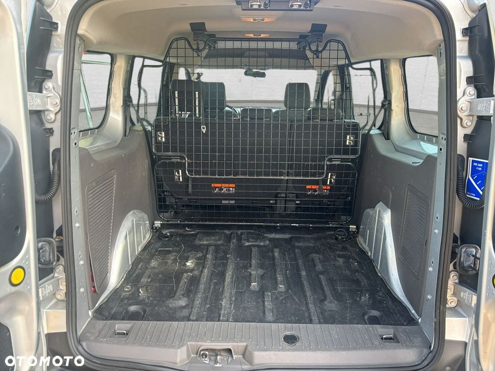 Ford Transit Connect - 24