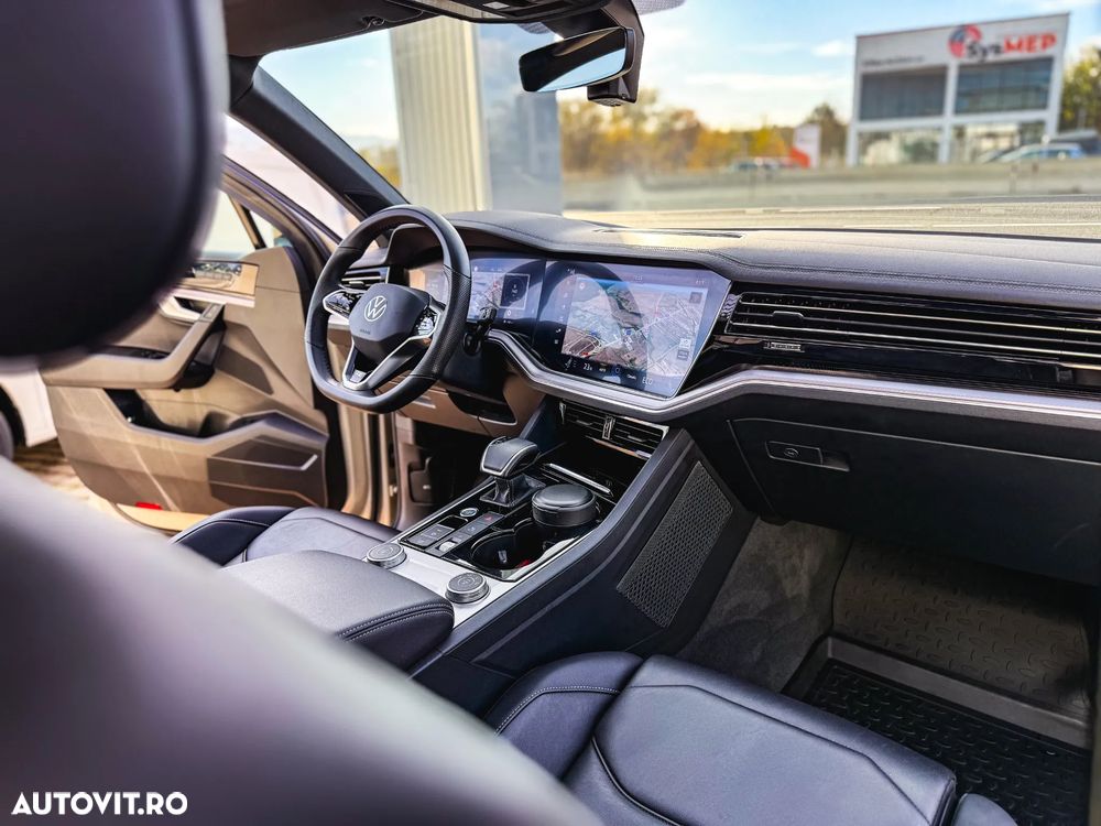 Volkswagen Touareg V6 TDI 4MOTION R-Line - 20