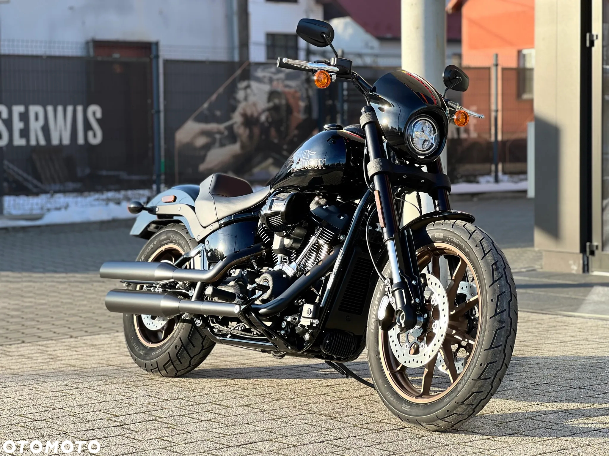 Harley-Davidson Softail Low Rider - 3