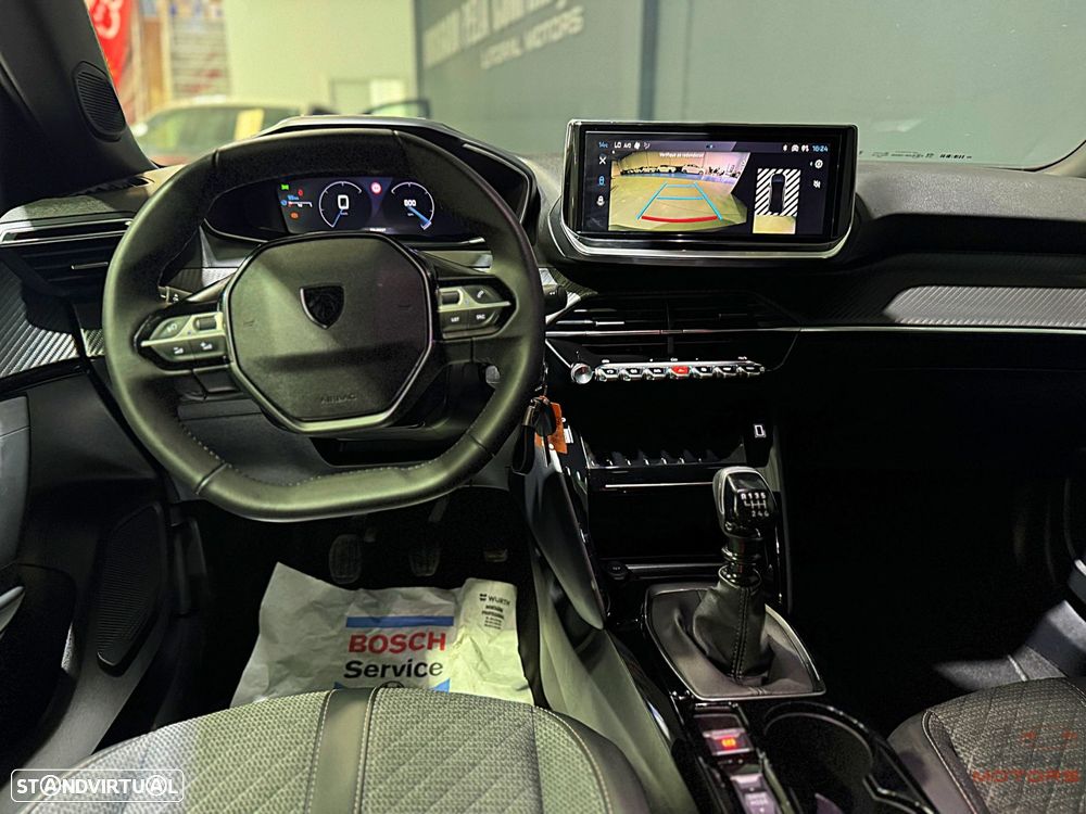 Peugeot 2008 1.2 PureTech Allure - 19