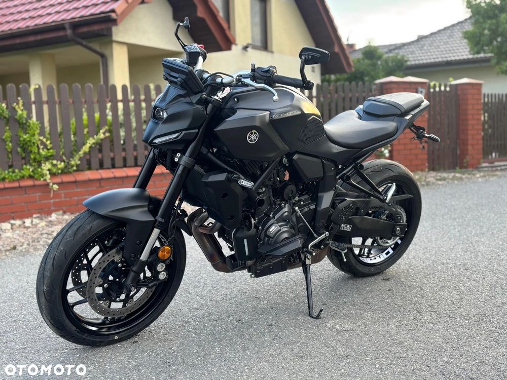 Yamaha MT - 8