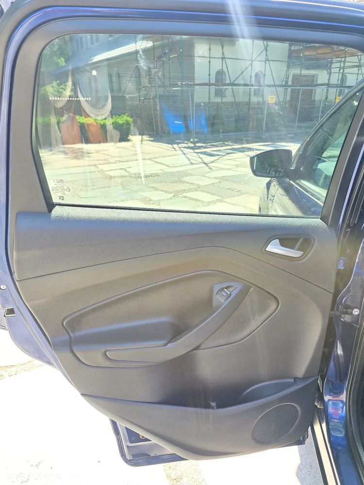 Ford Kuga 1.6 EcoBoost 2x4 Titanium - 15