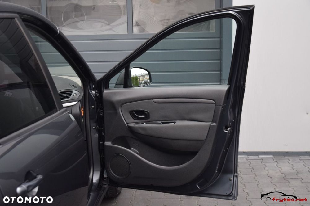 Renault Scenic - 21