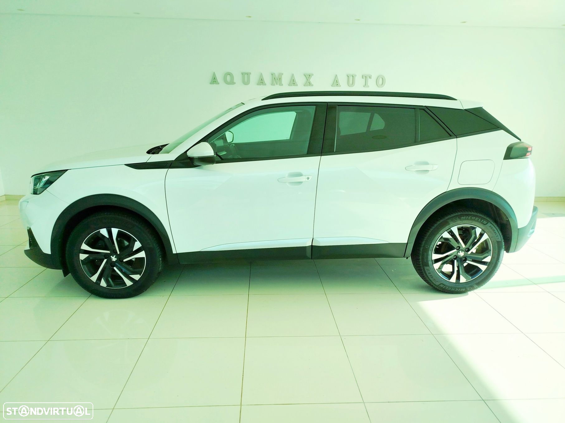 Peugeot 2008 1.5 BlueHDi Allure Pack - 10