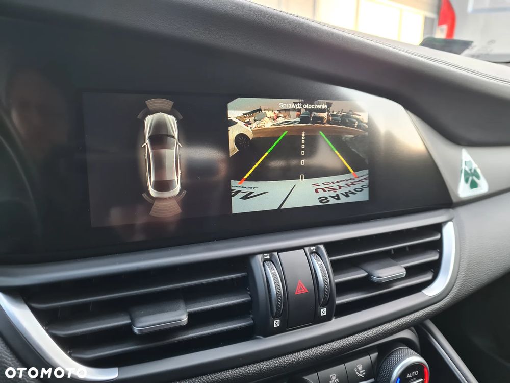 Alfa Romeo Giulia 2.0 Turbo Veloce Q4 - 31