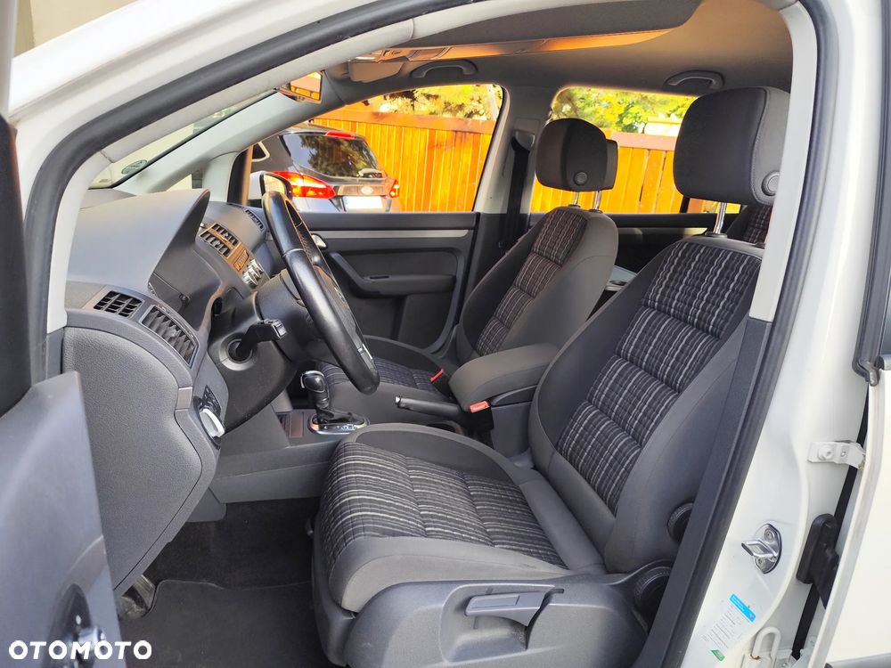 Volkswagen Touran 2.0 TDI DPF DSG Cross - 7