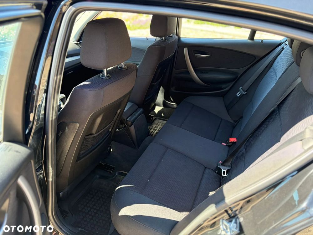 BMW Seria 1 - 16