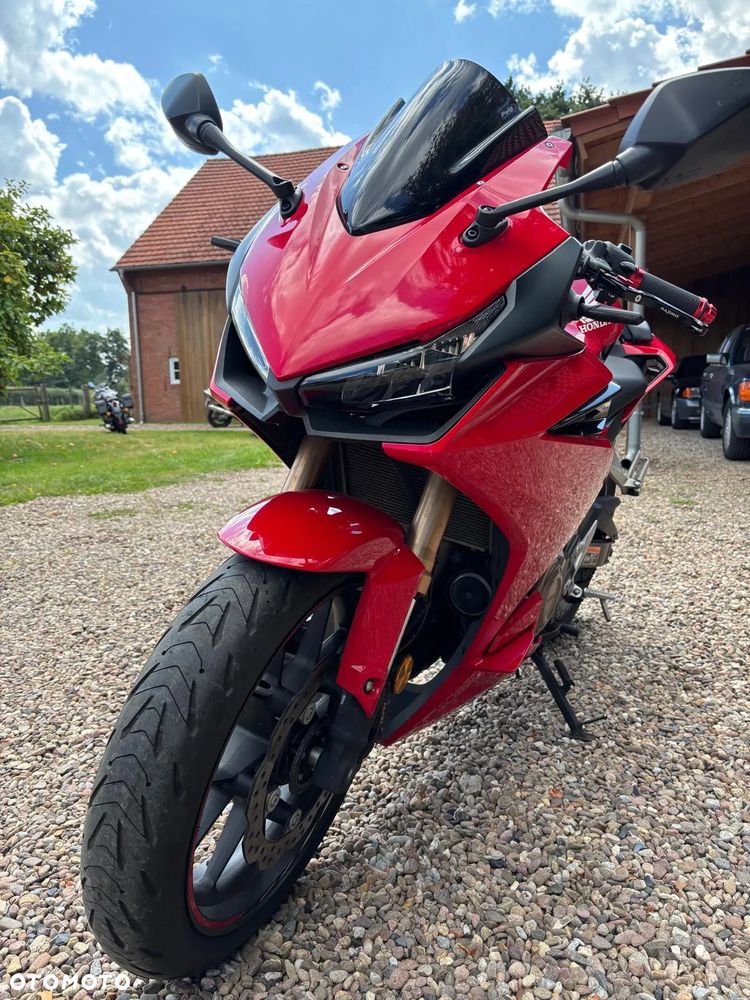 Honda CBR - 3