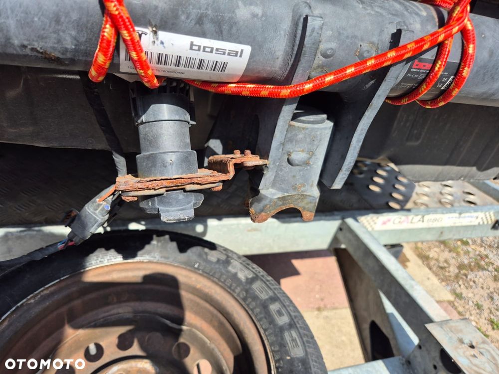 HAK HOLOWNICZY BEZ KULI TESLA MODEL X - 1